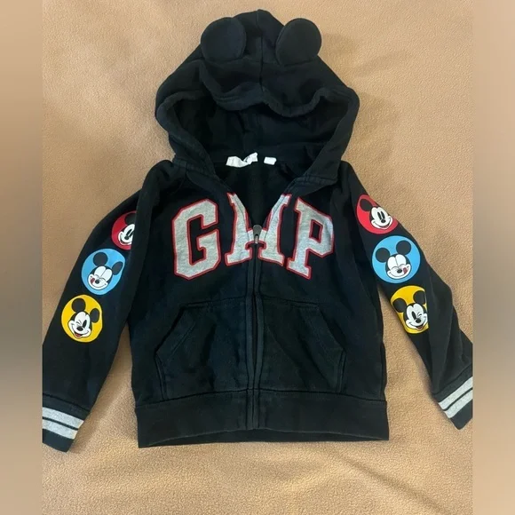 Set of 4 Gap hoodies and jacket - Picture 4 of 5